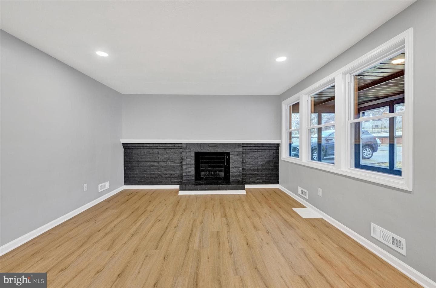 1214 48th Street photo 19