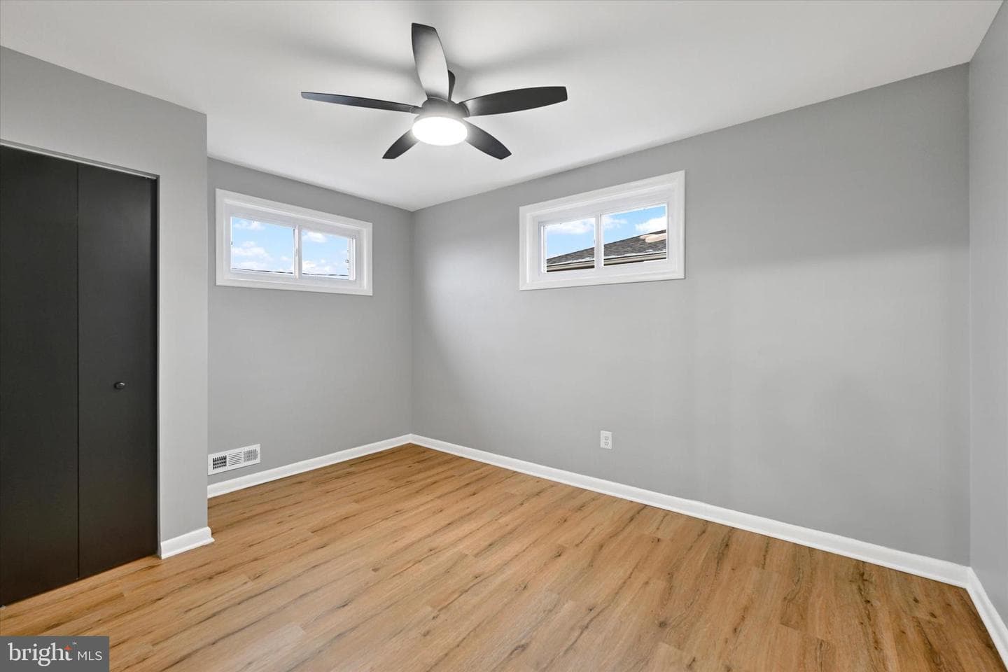 1214 48th Street photo 25