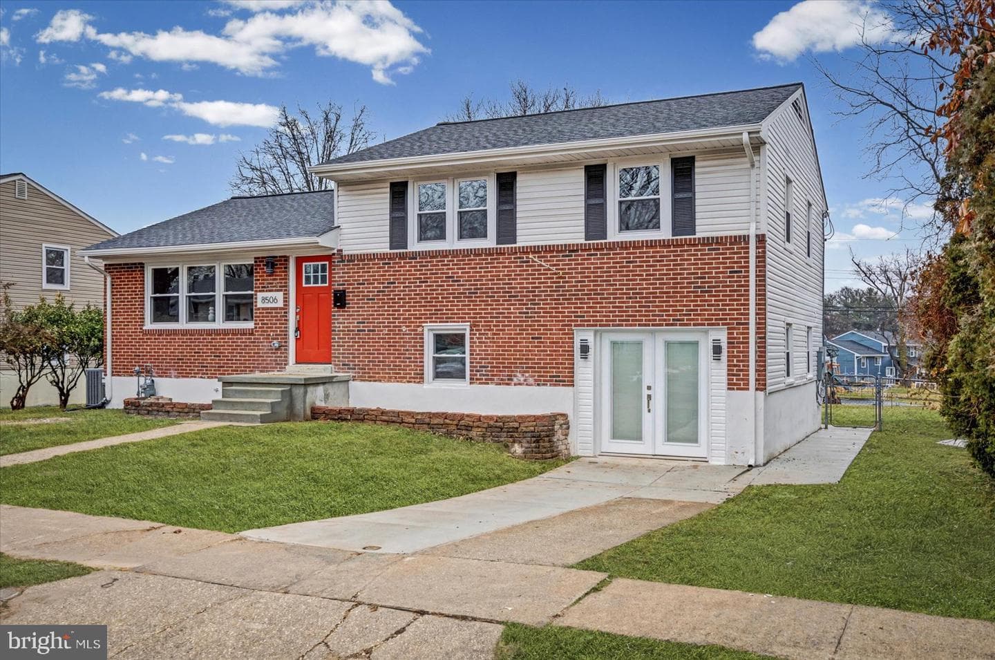 8506 Fieldway Drive photo 2