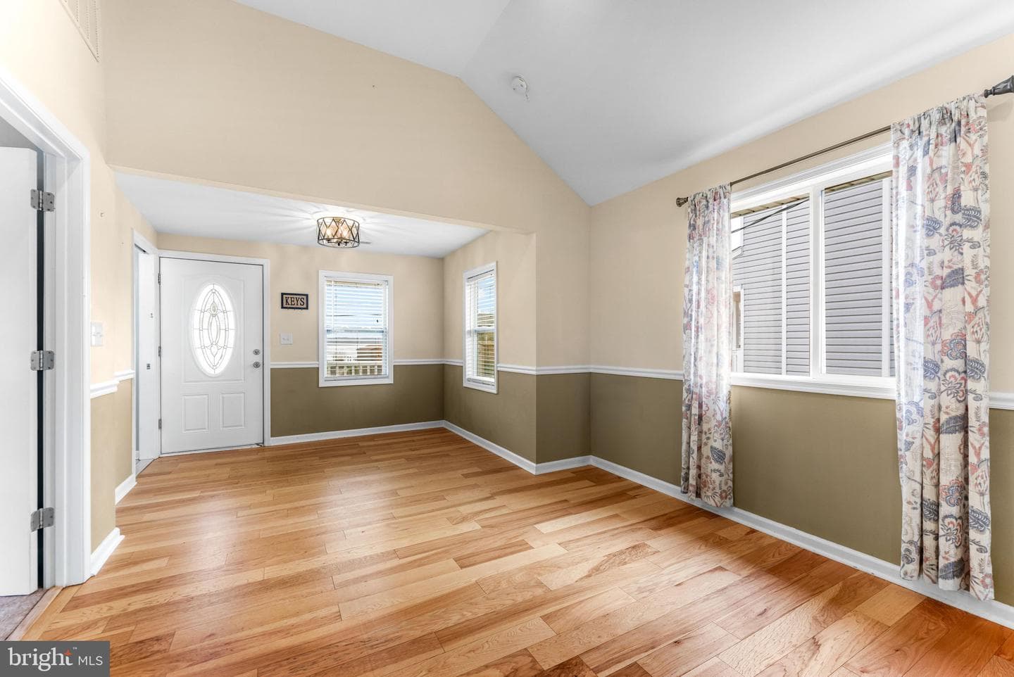 7343 Greenbank Road photo 12