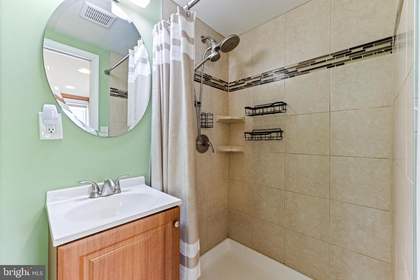 7343 Greenbank Road photo 21