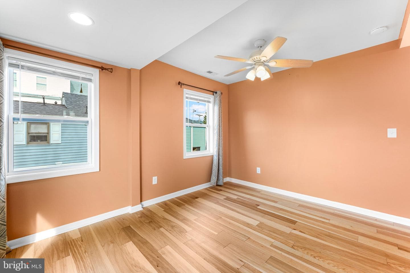 7343 Greenbank Road photo 22