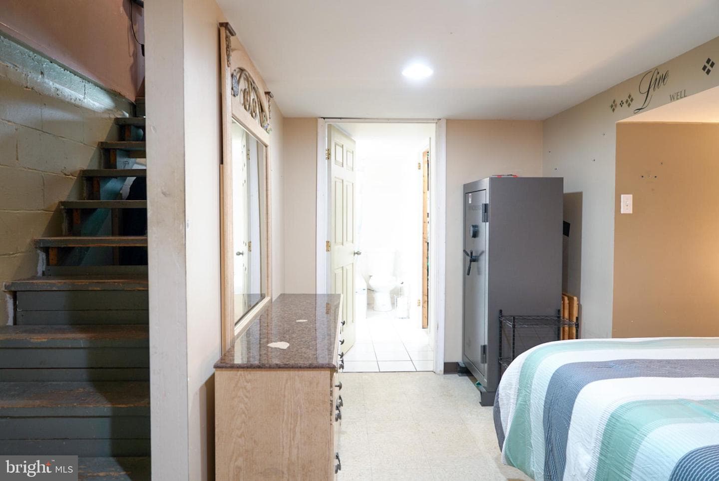 2744 Plainfield Road photo 17