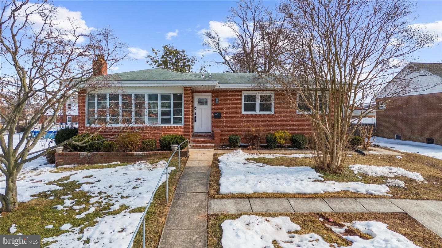 229 Sipple Avenue photo 2