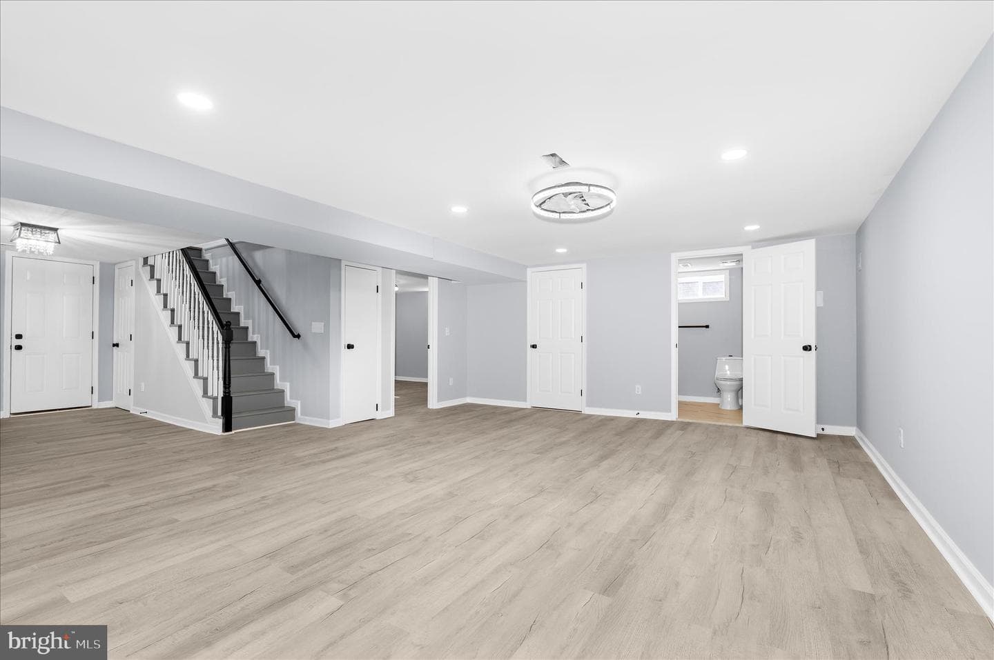 229 Sipple Avenue photo 22
