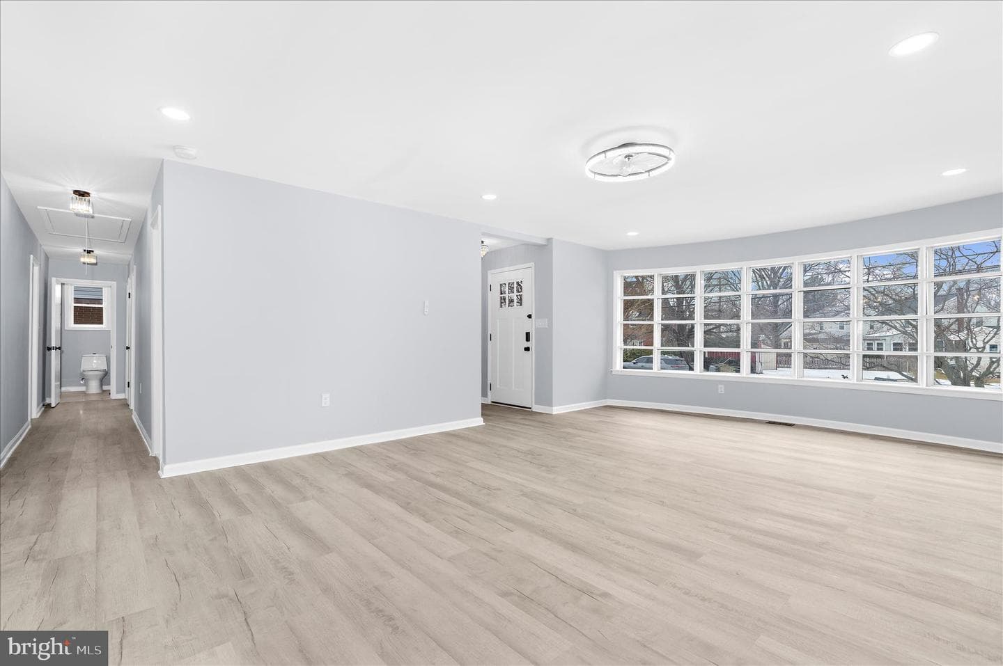 229 Sipple Avenue photo 3