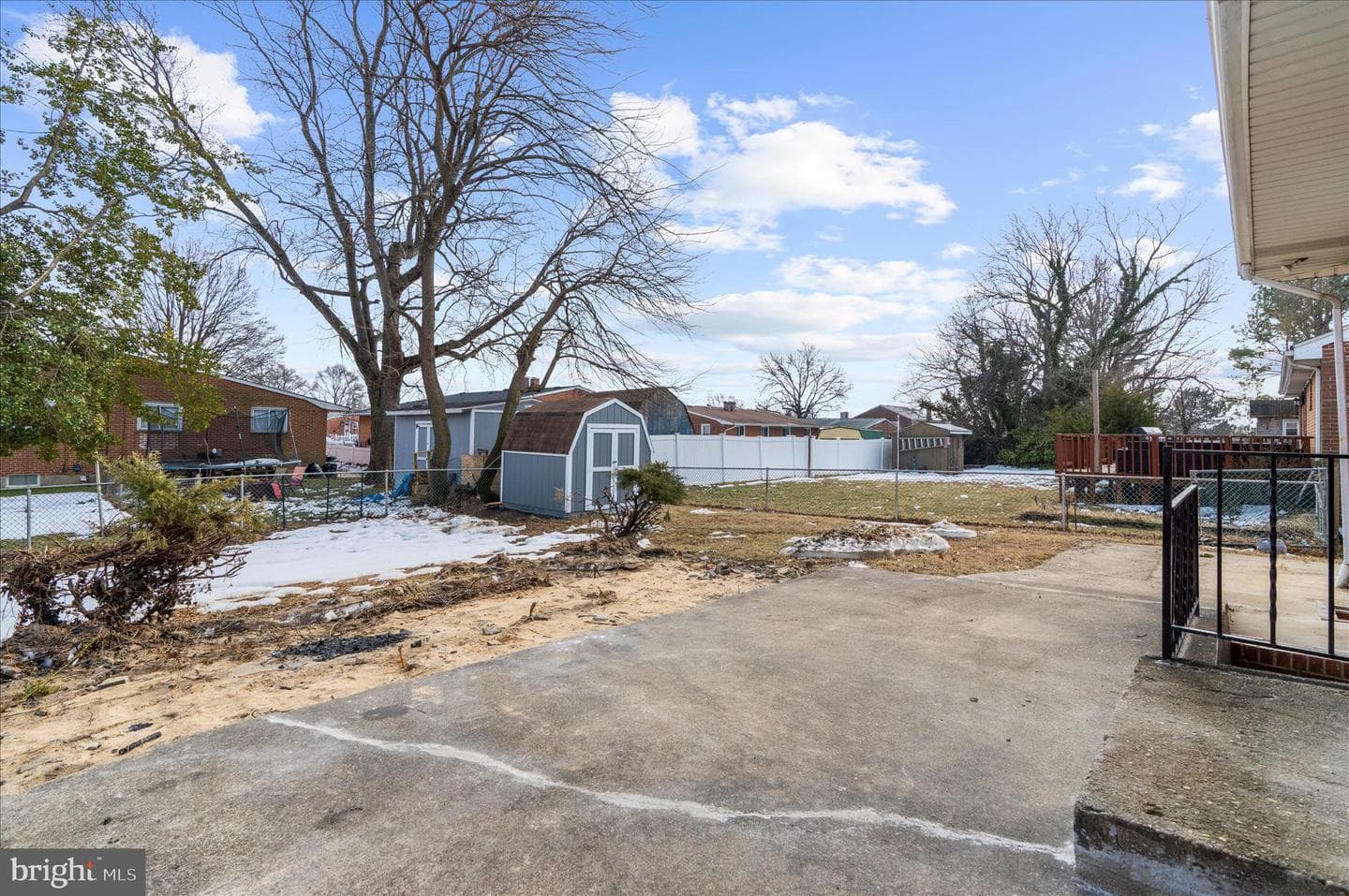 229 Sipple Avenue photo 37