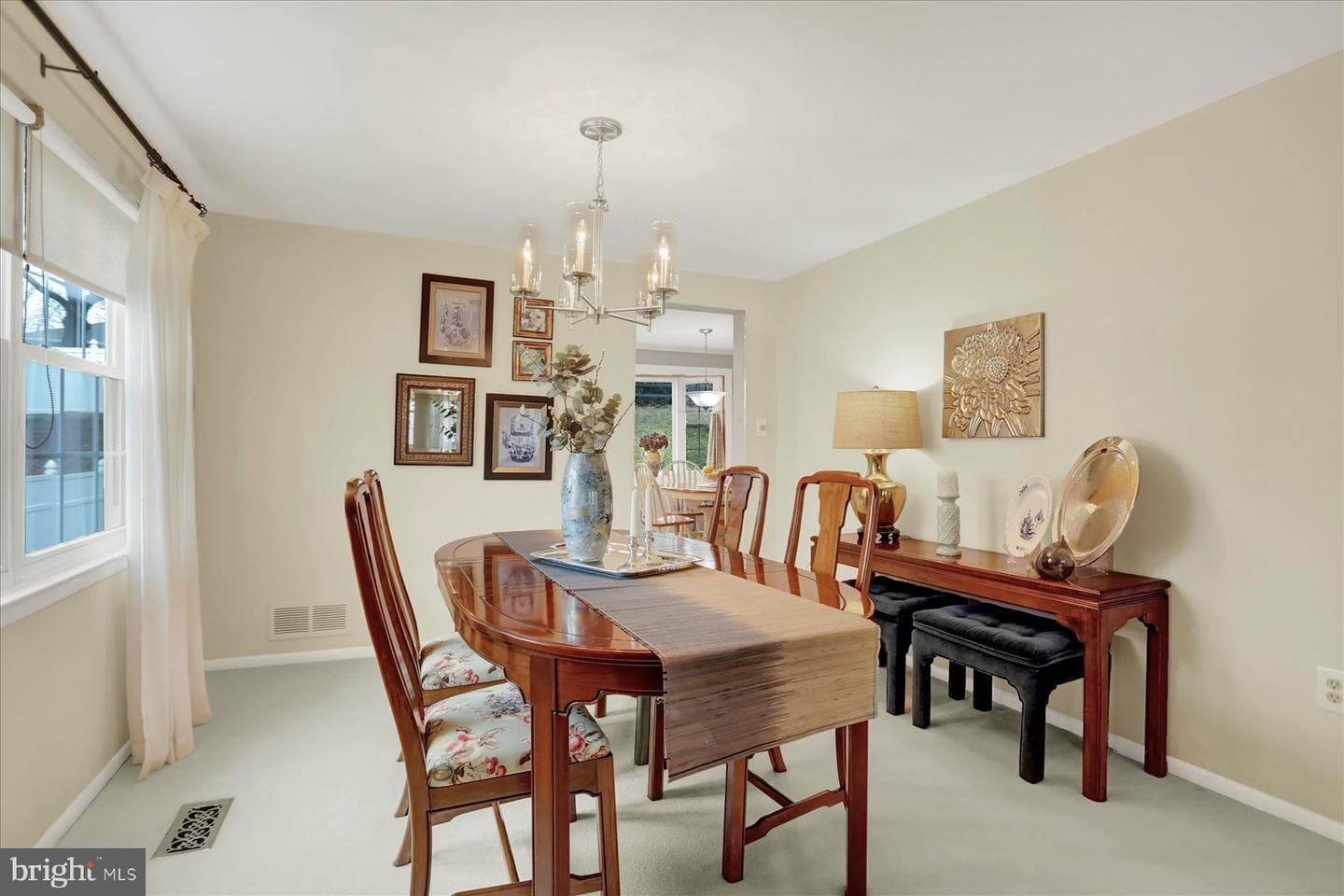 9228 Bowline Road photo 9