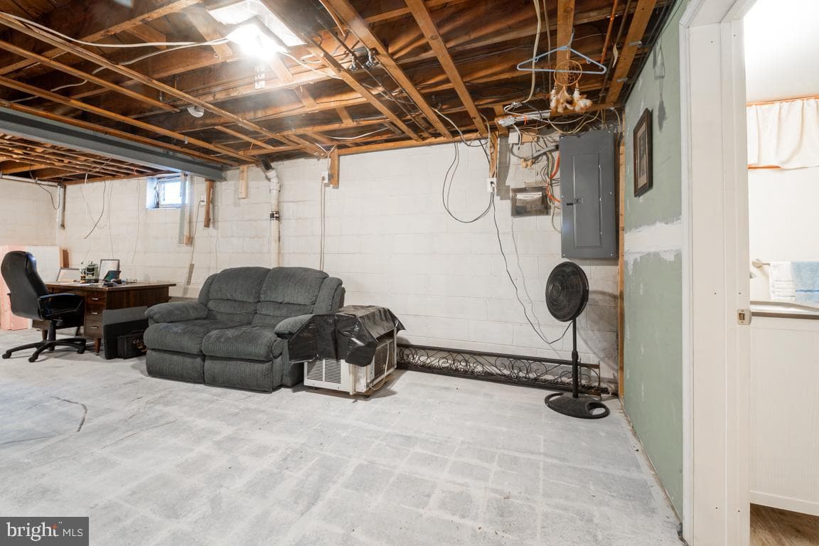 8504 Bassett Road photo 28