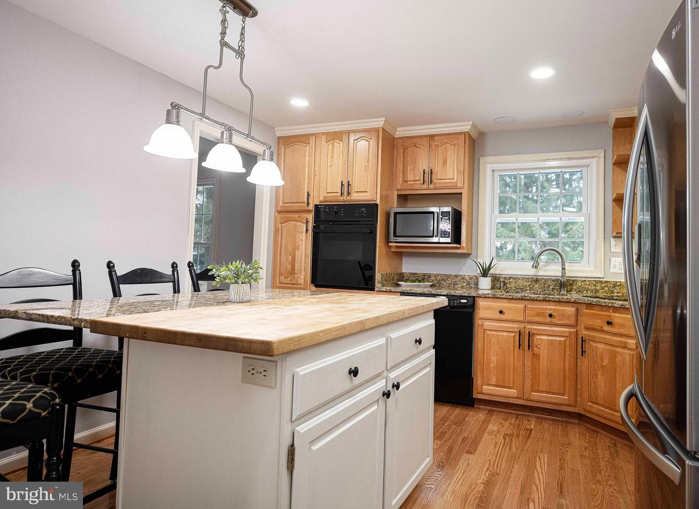 2404 Eastridge Road photo 4