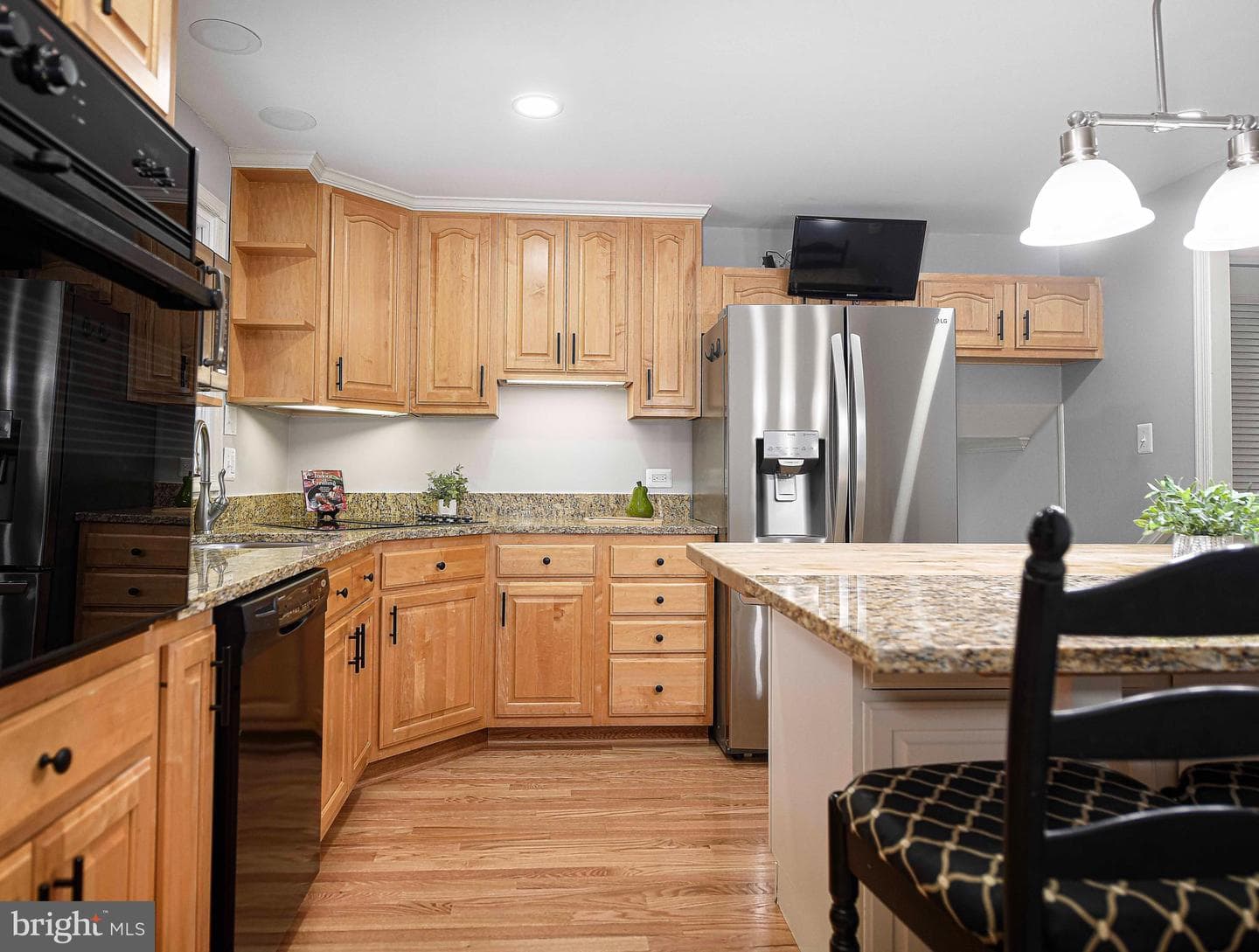 2404 Eastridge Road photo 6