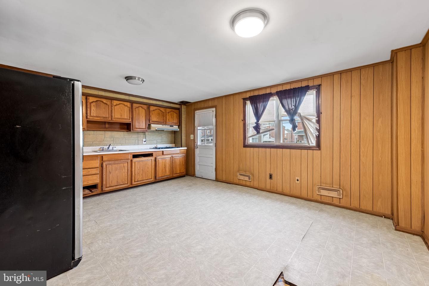 7849 Harold Road photo 8