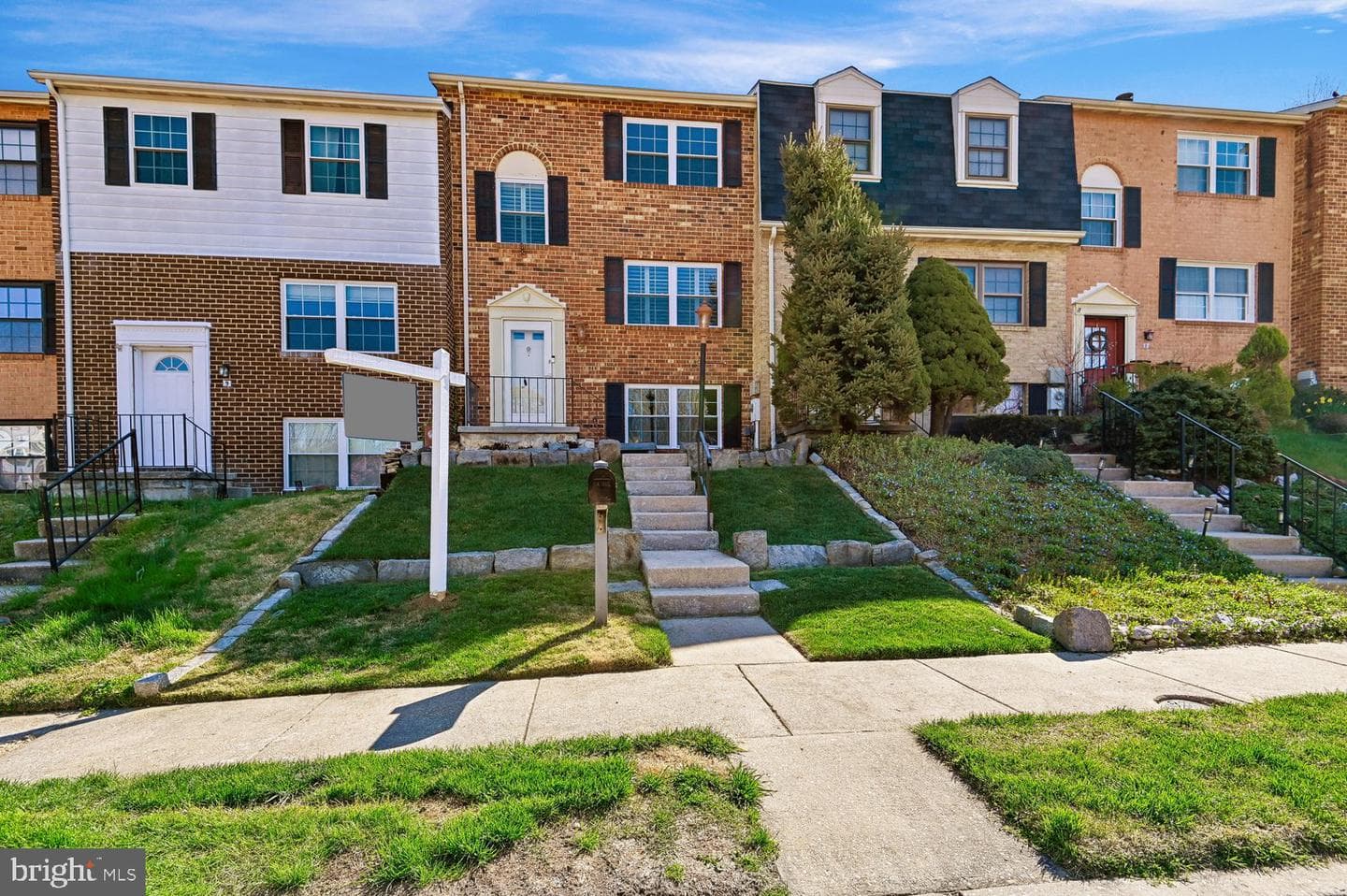 7 Drawbridge Court