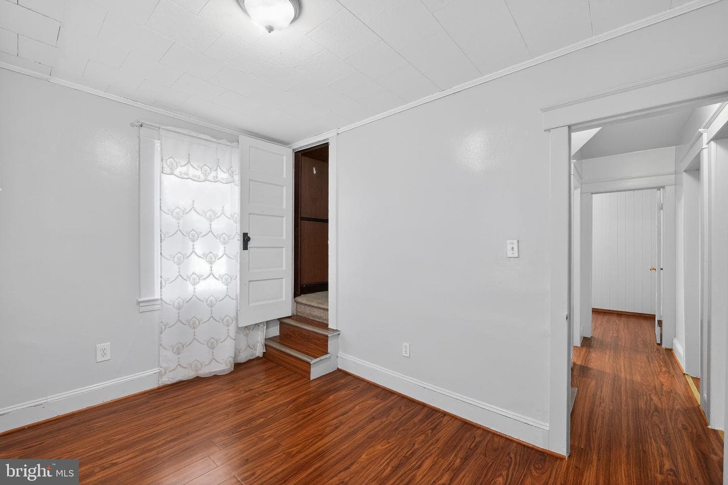 1258 Linden Avenue photo 7