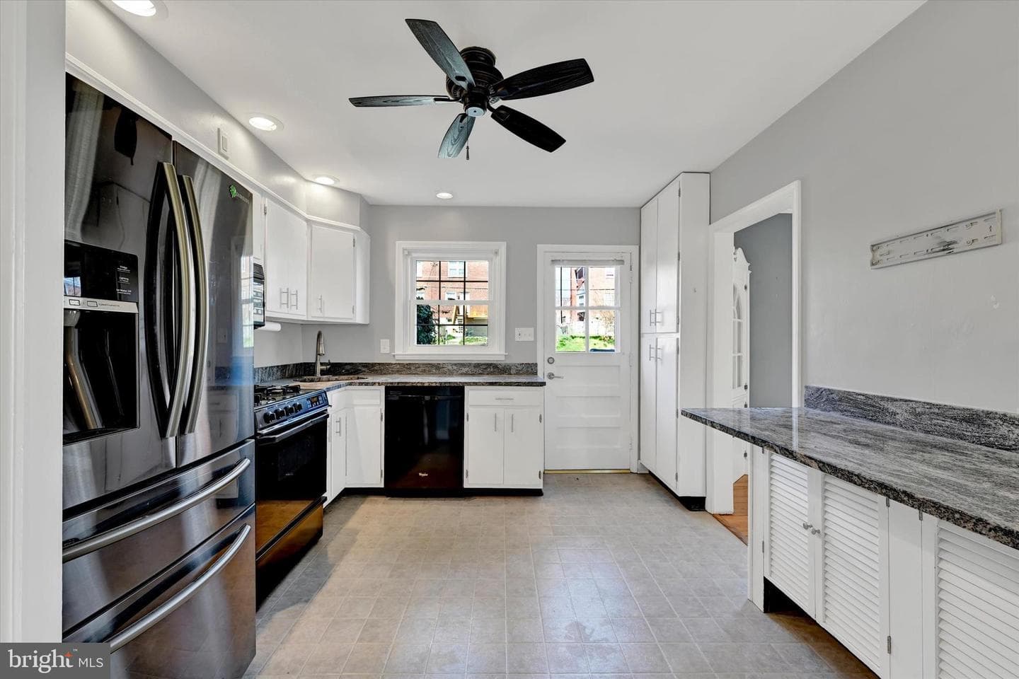 8122 Glen Gary Road photo 15
