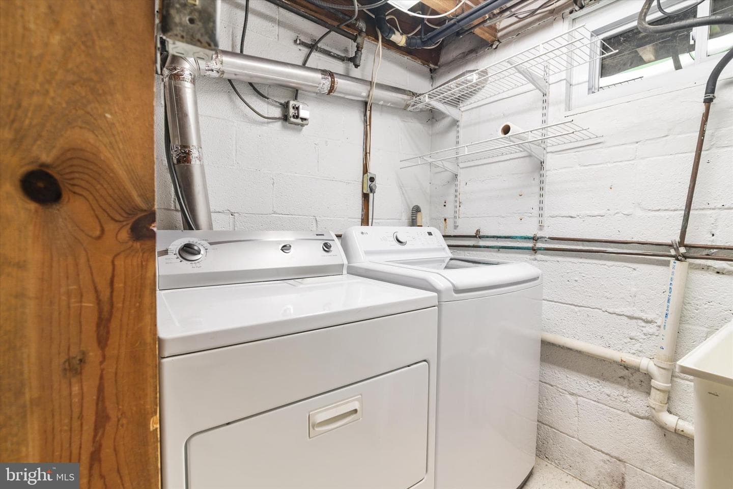 8122 Glen Gary Road photo 35