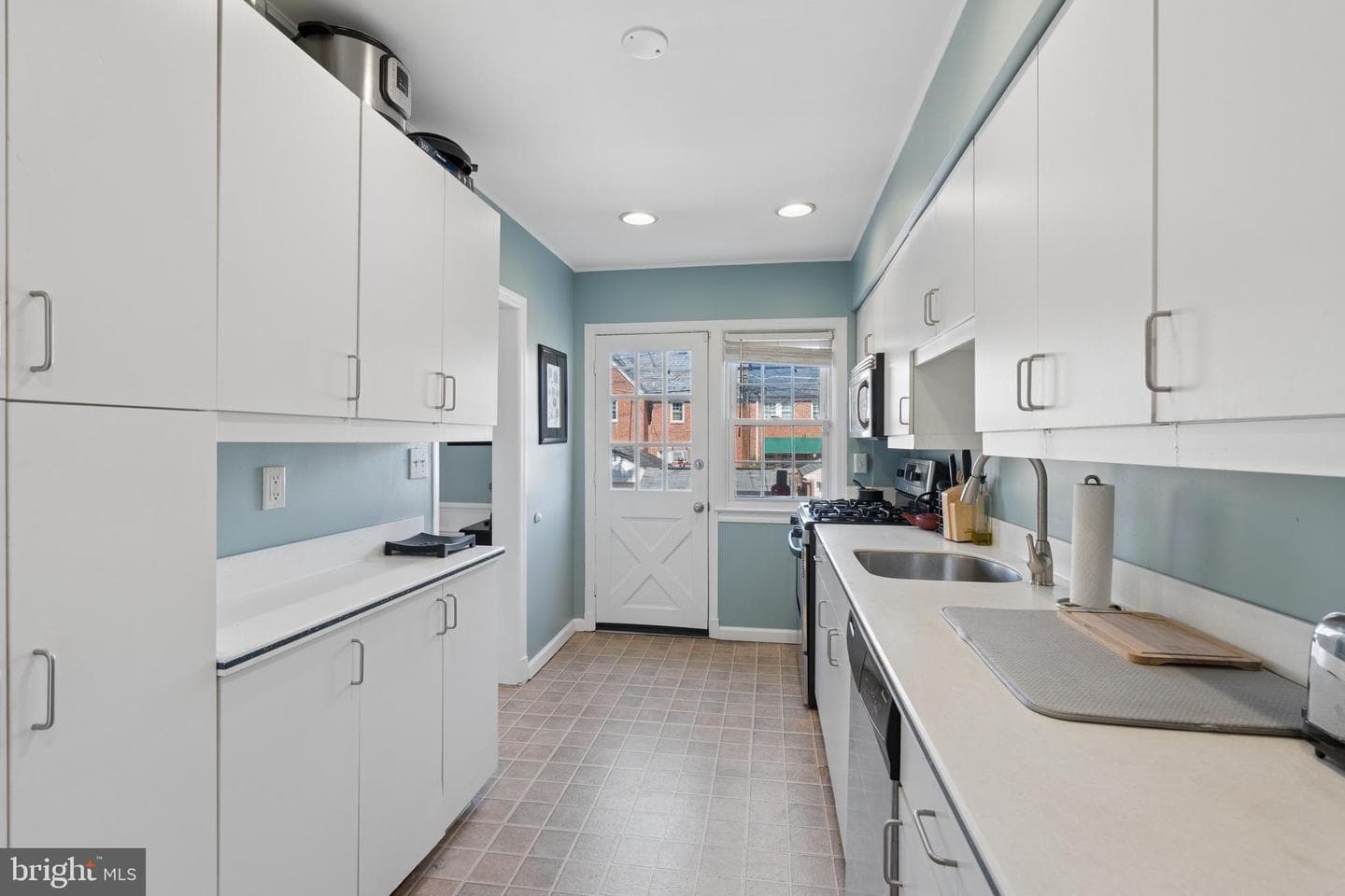 150 Hopkins Road photo 5