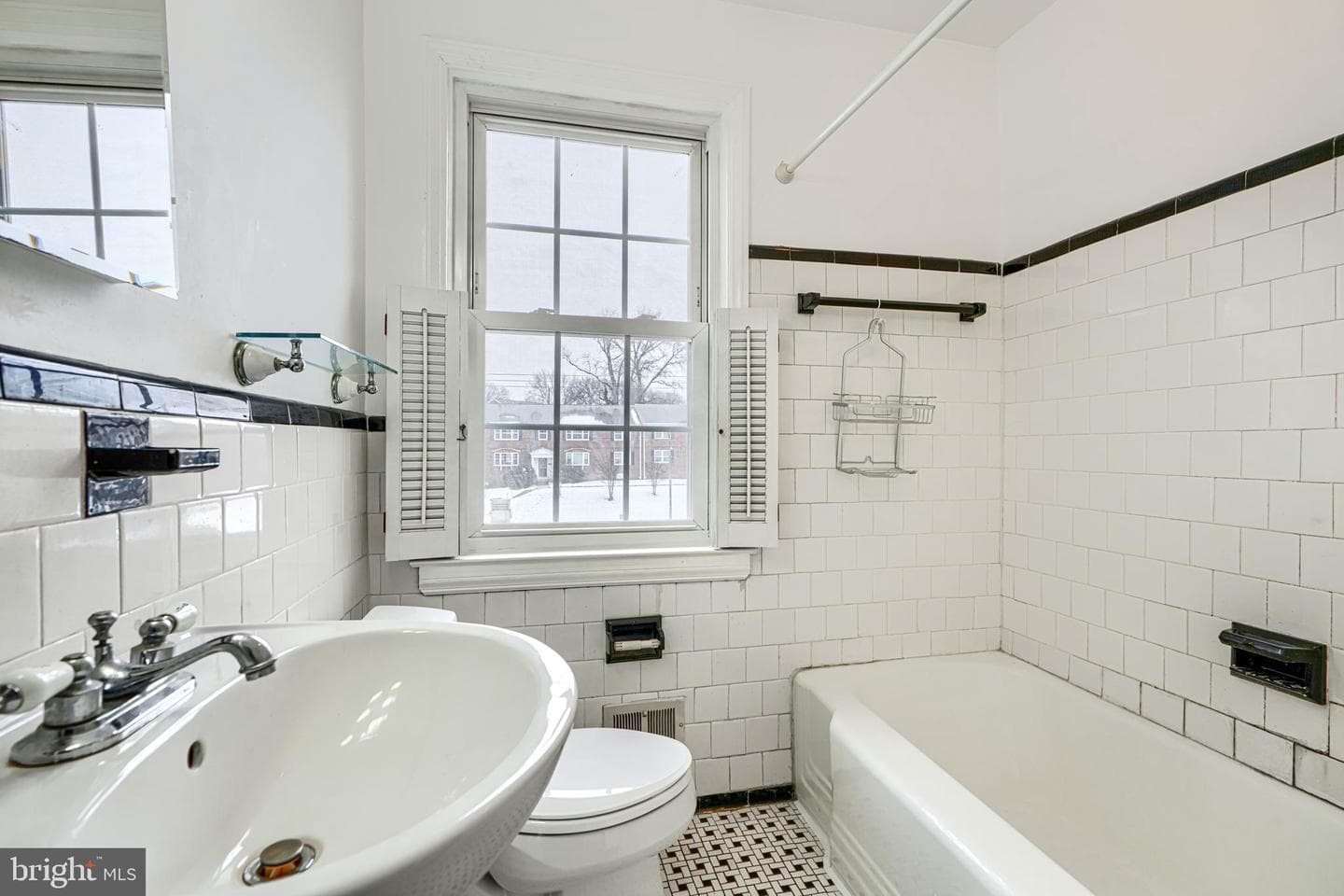146 Dumbarton Road photo 30