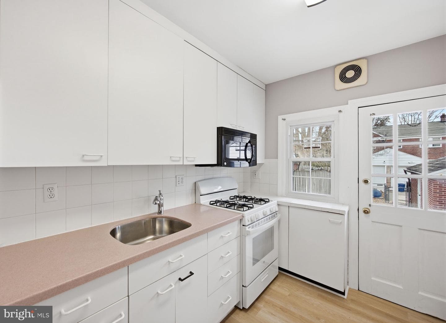 214 Murdock Road photo 14