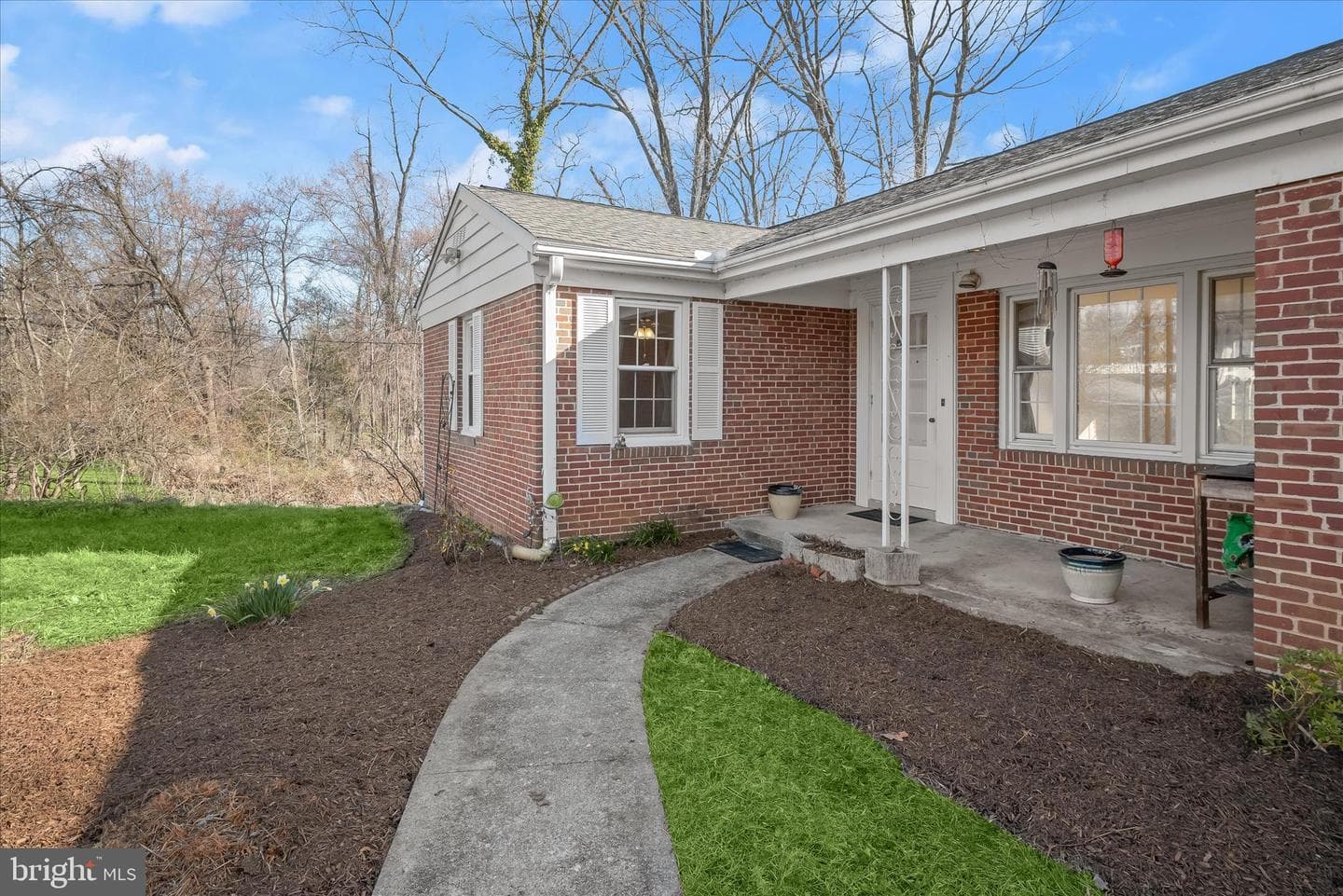 3637 Sussex Road photo 2