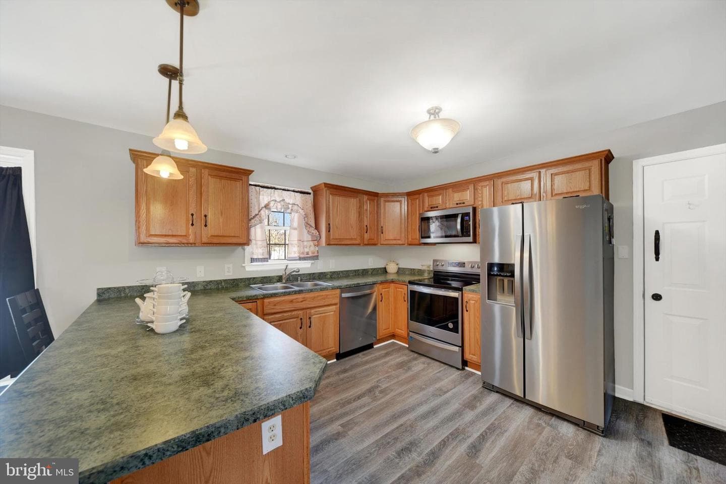 15910 Dark Hollow Road photo 7