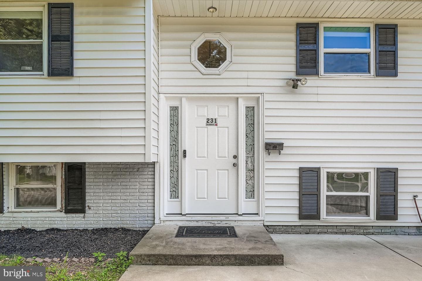 231 Candytuft Road photo 3