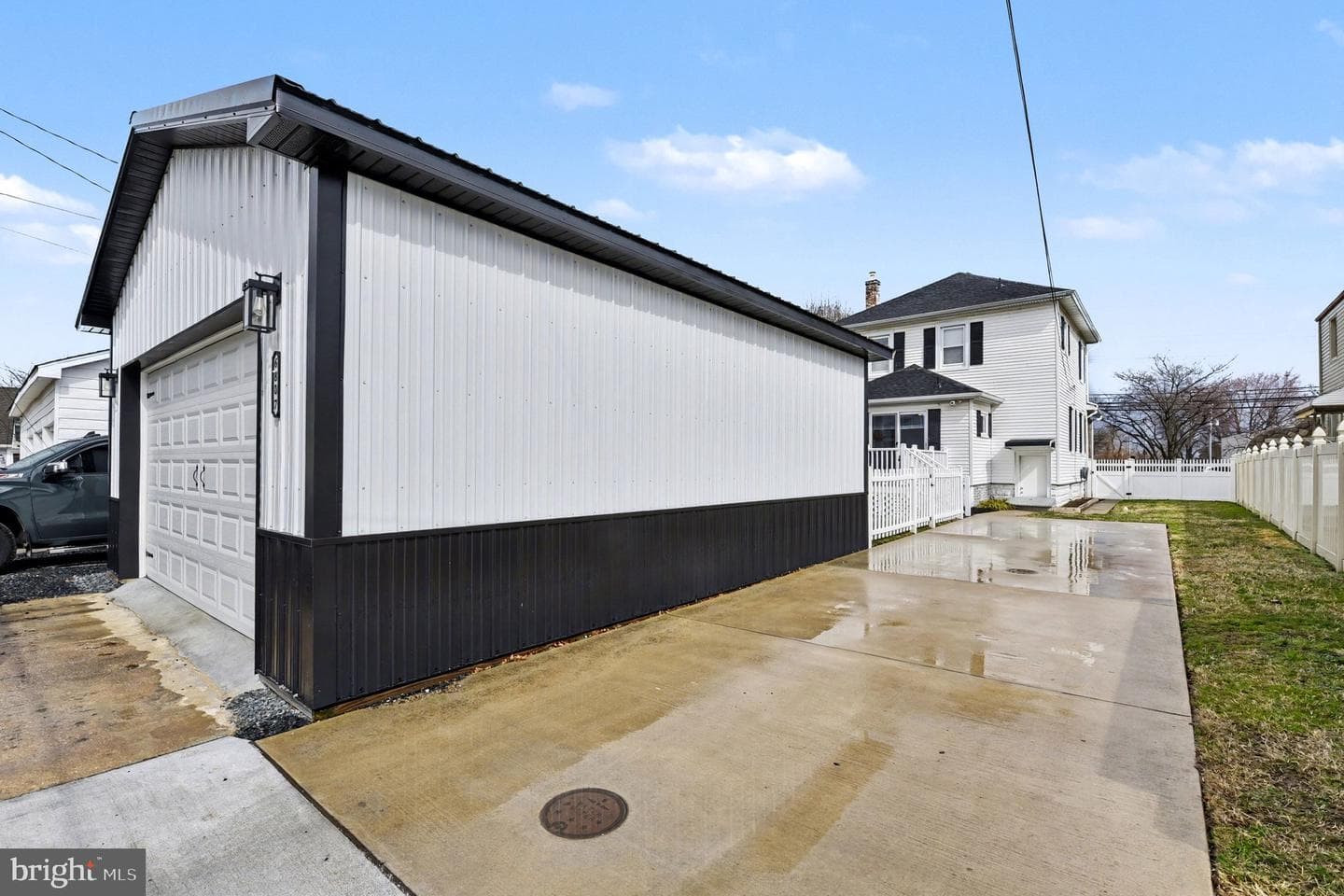 6807 N Point Road photo 27