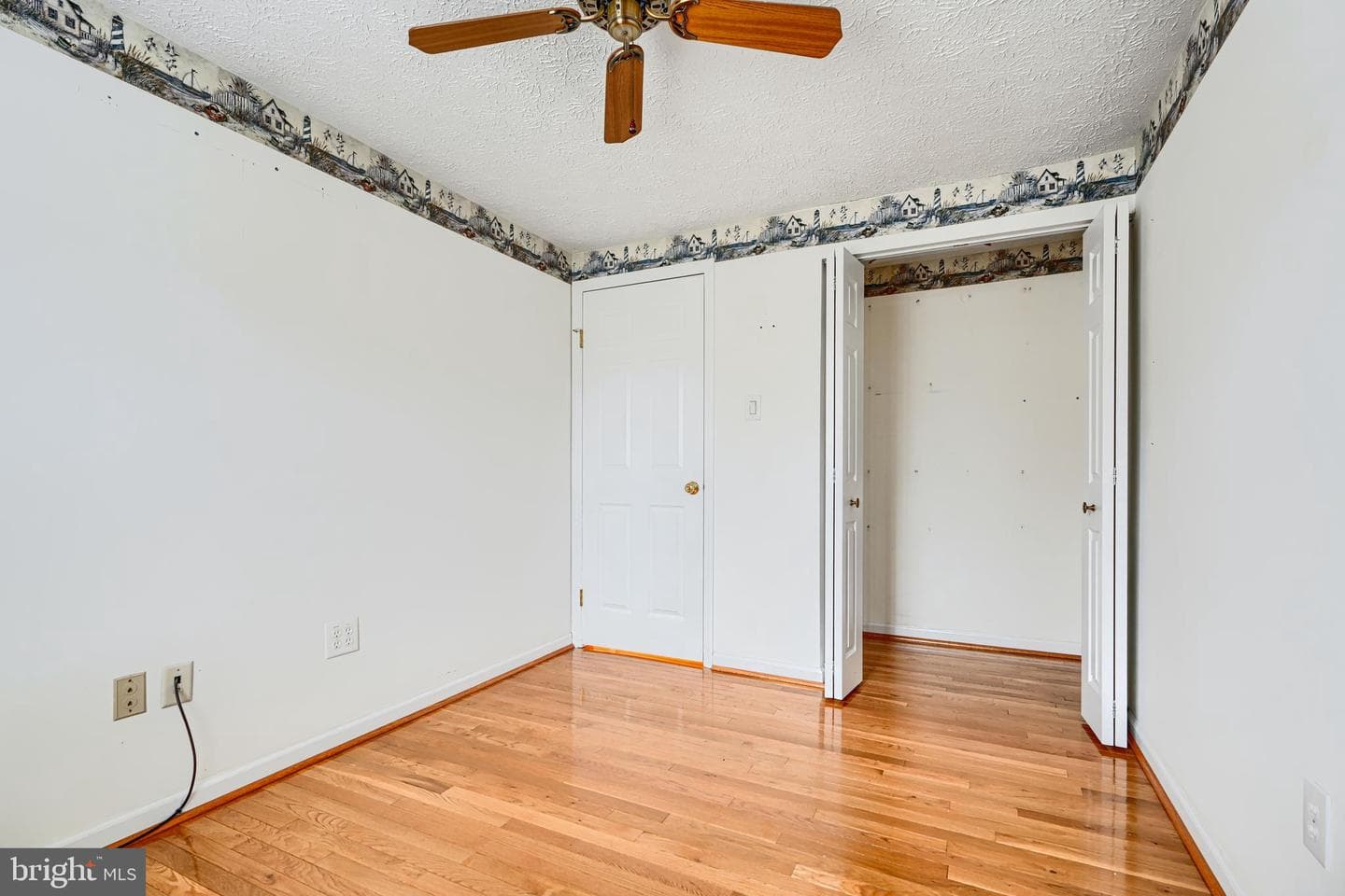 8908 Golden Tree Lane photo 16