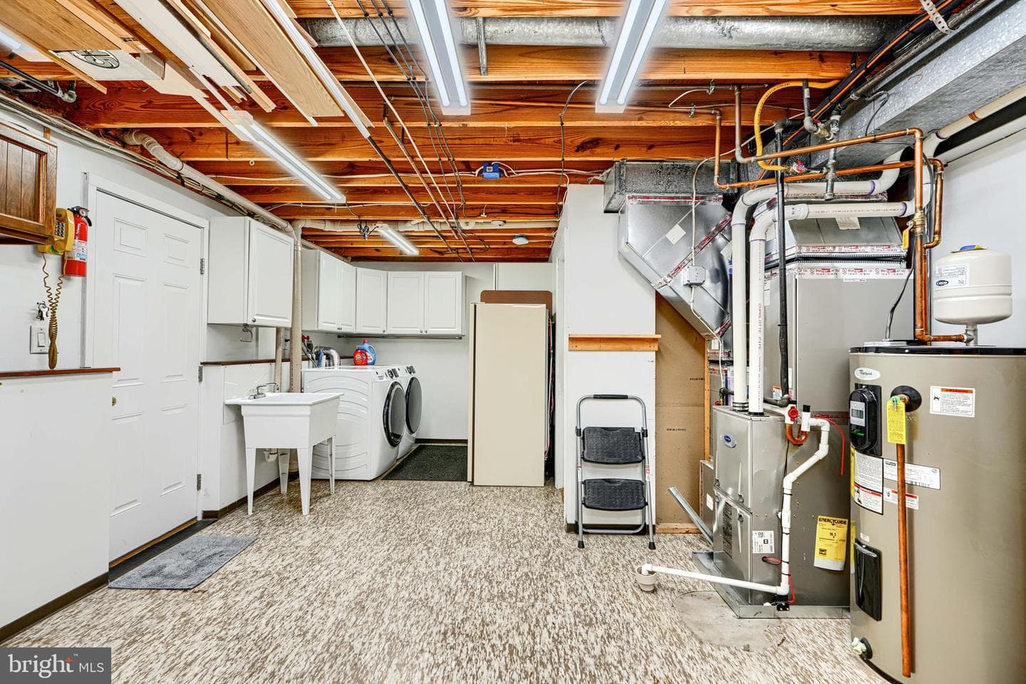 8908 Golden Tree Lane photo 32