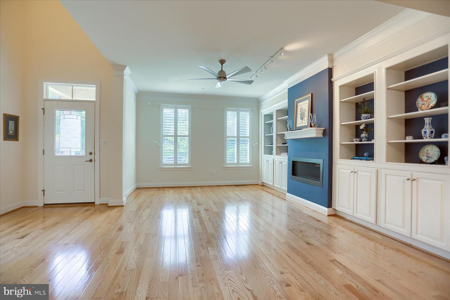 6910 Summit Circle photo 12