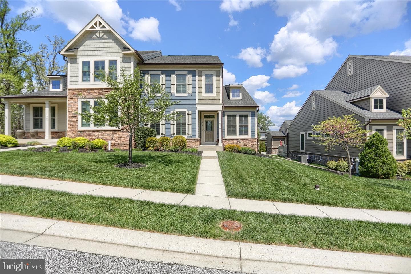 6910 Summit Circle photo 4