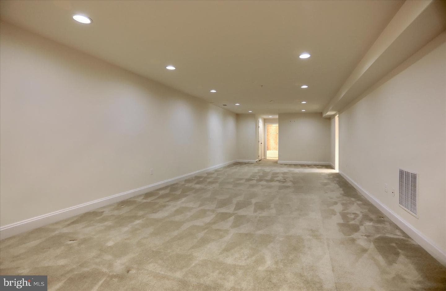 6910 Summit Circle photo 43