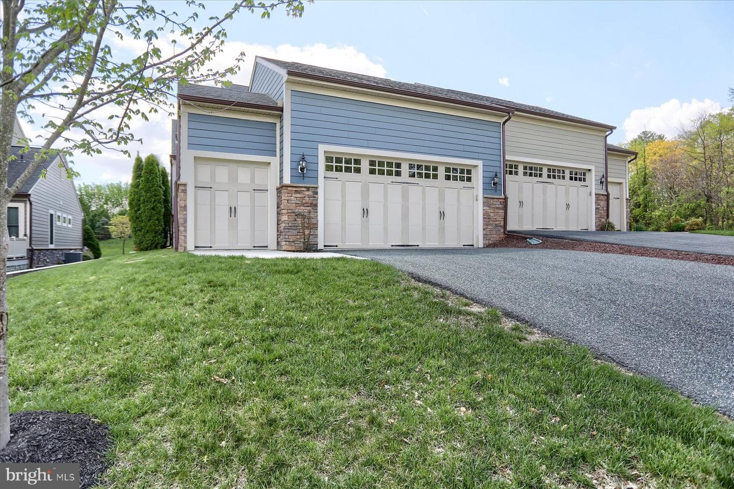 6910 Summit Circle photo 49