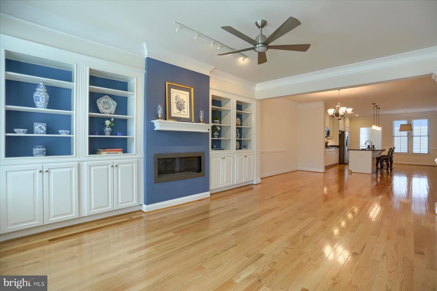 6910 Summit Circle photo 9