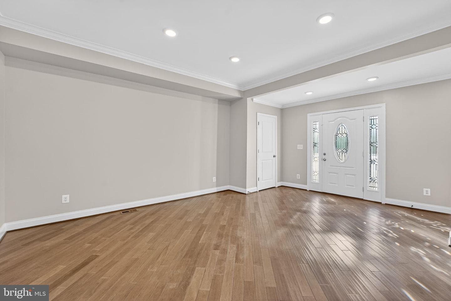 418 1st Avenue photo 6