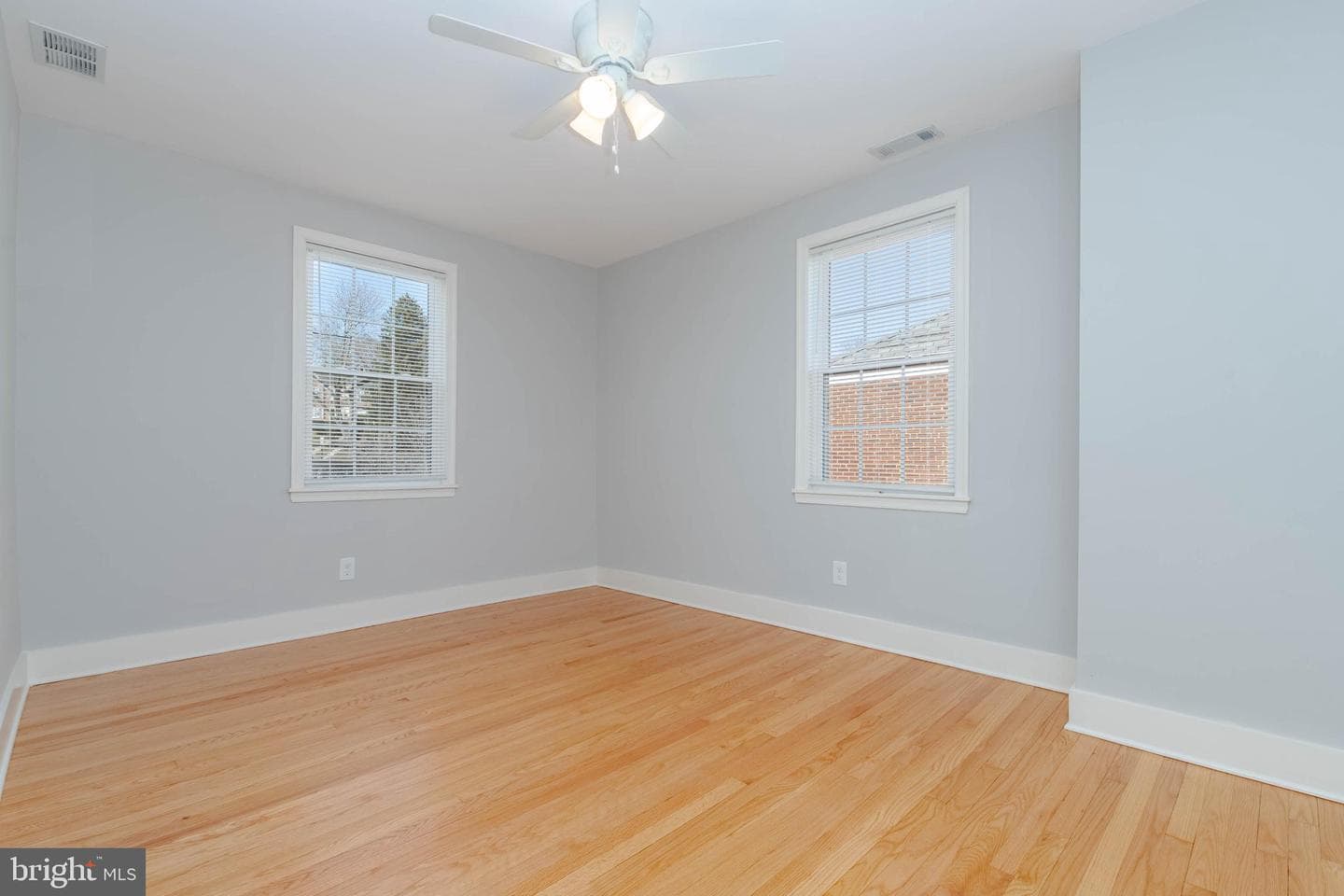 136 Dumbarton Road photo 18