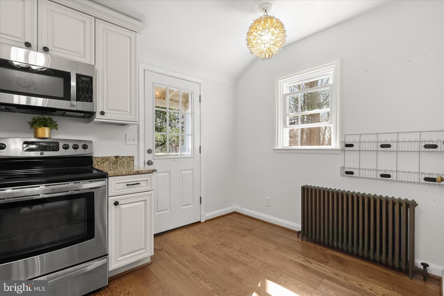1008 Hart Road photo 22