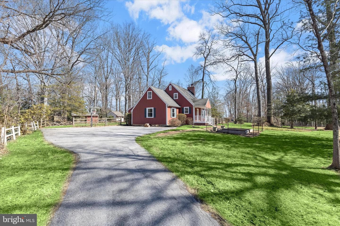 1008 Hart Road photo 55
