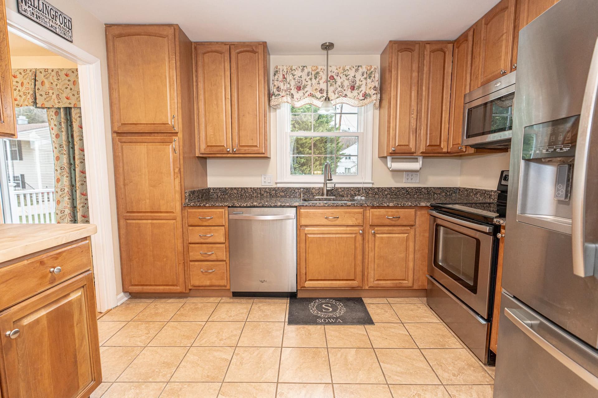 8618 Valleyfield Road photo 11