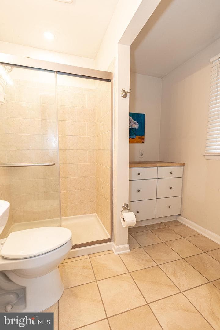 8618 Valleyfield Road photo 15