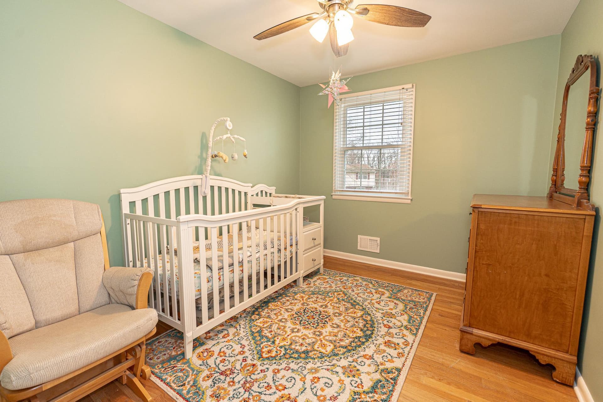 8618 Valleyfield Road photo 17