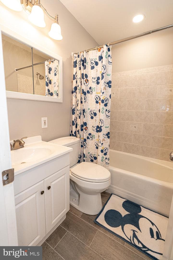 8618 Valleyfield Road photo 19