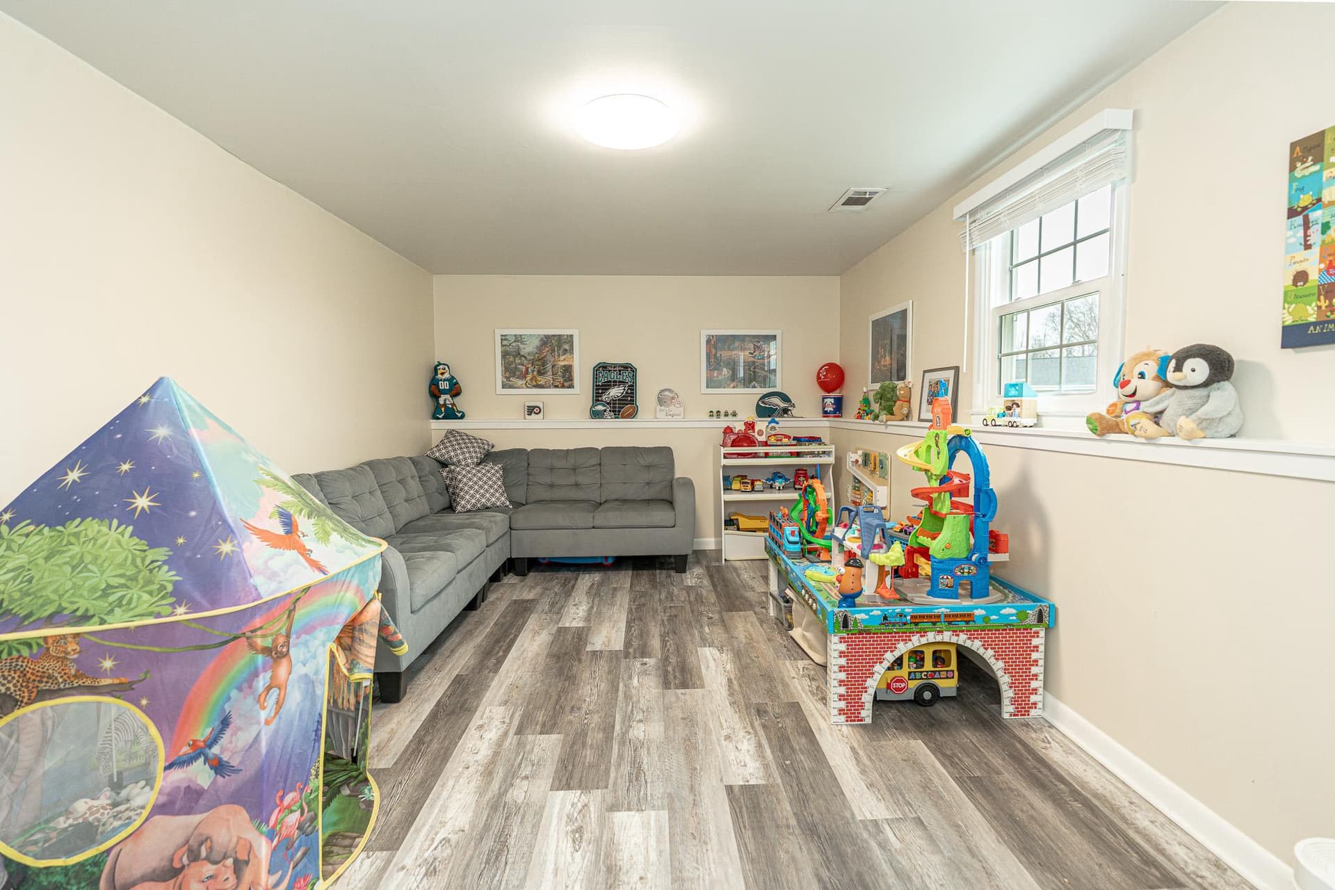 8618 Valleyfield Road photo 23