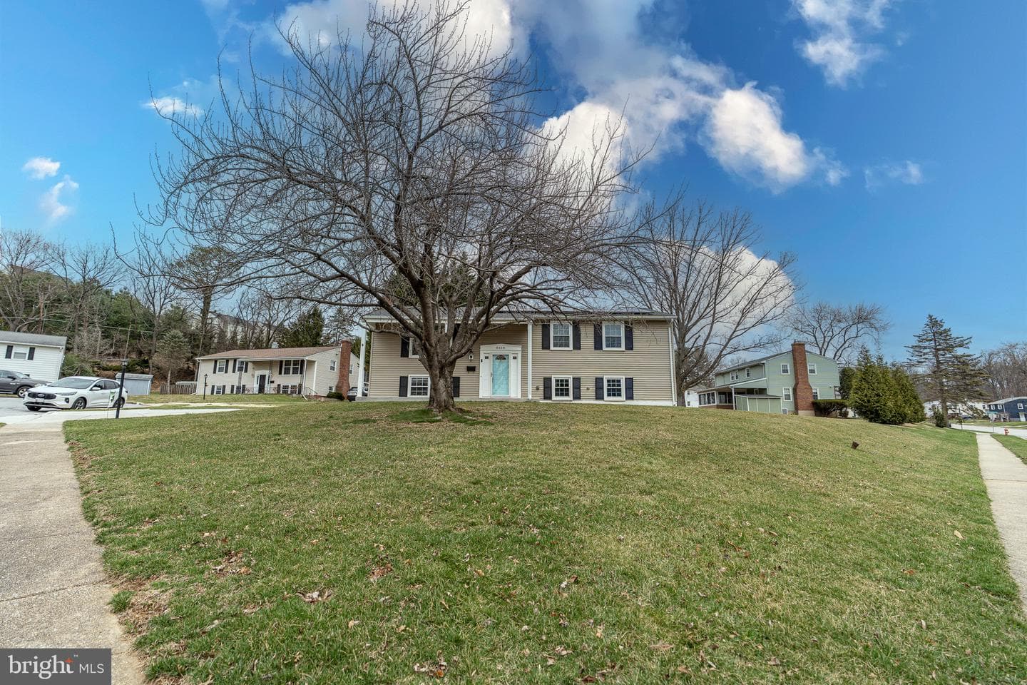 8618 Valleyfield Road photo 4