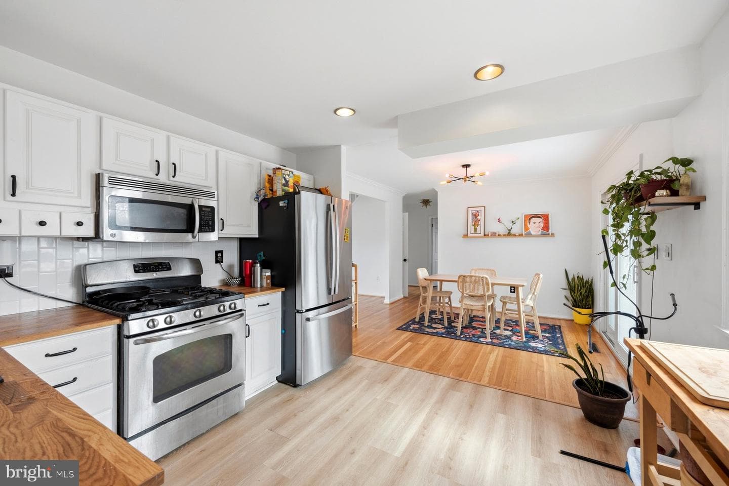 1204 Canberwell Road photo 4