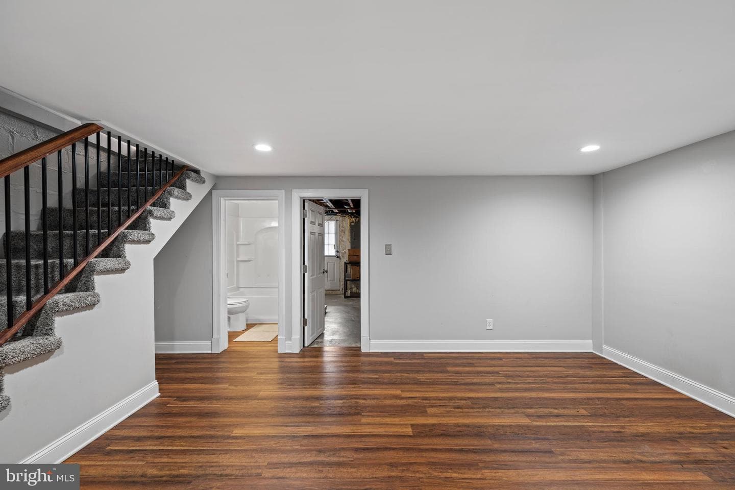 32 Prospect Avenue S photo 21