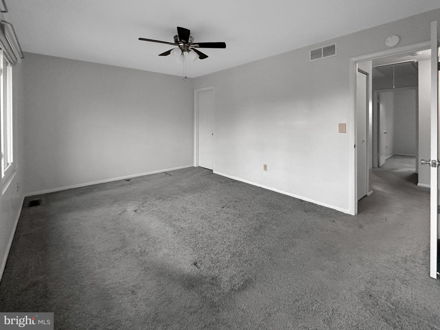 1 Glyndale Court photo 12