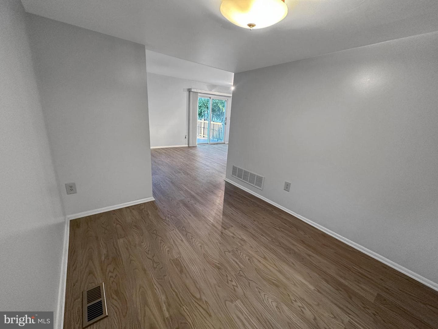 1 Glyndale Court photo 20