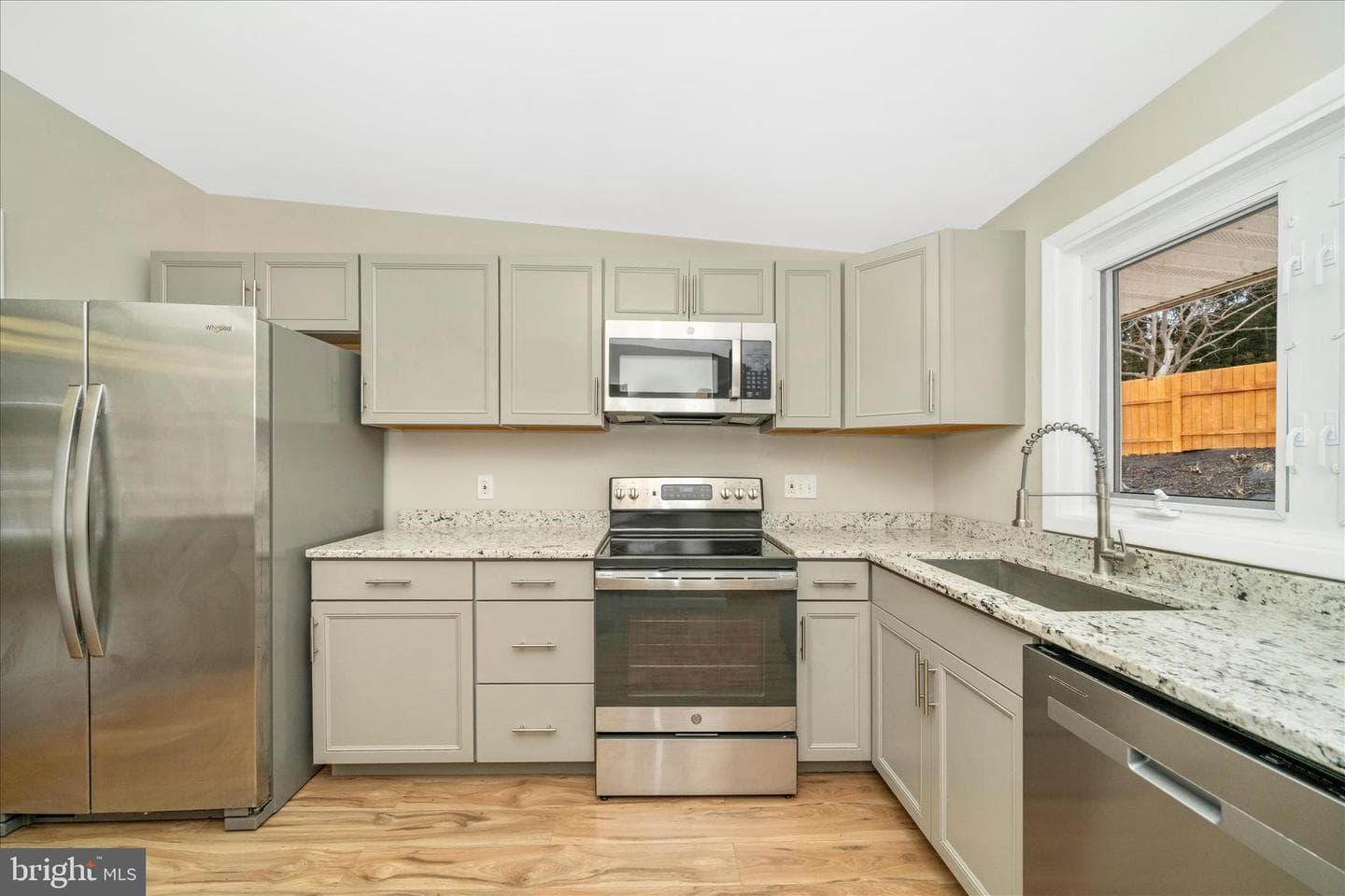 1302 Glenmont Road photo 17