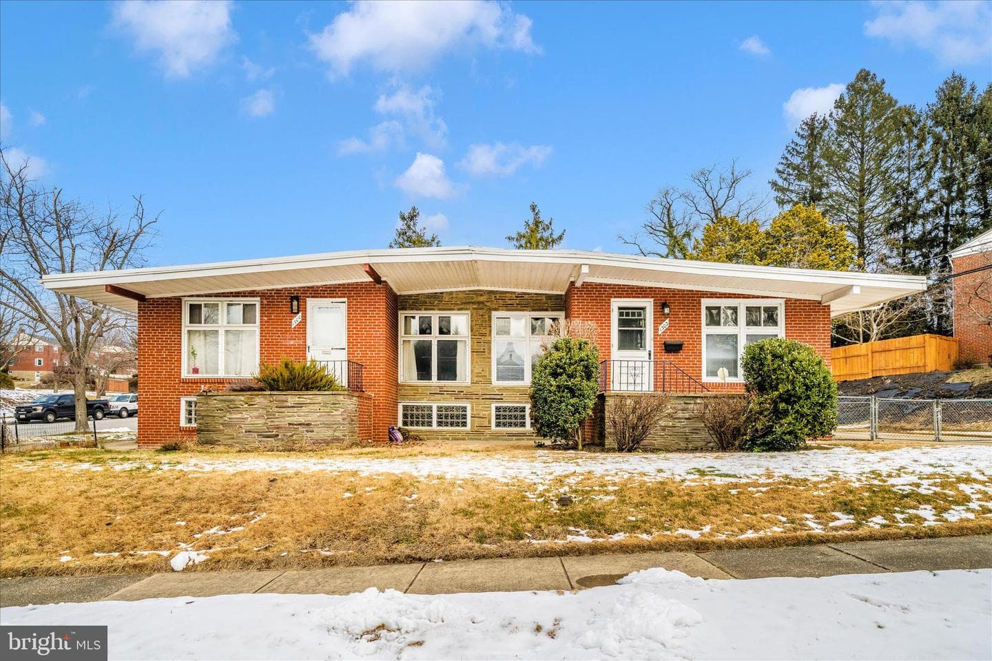 1302 Glenmont Road photo 2